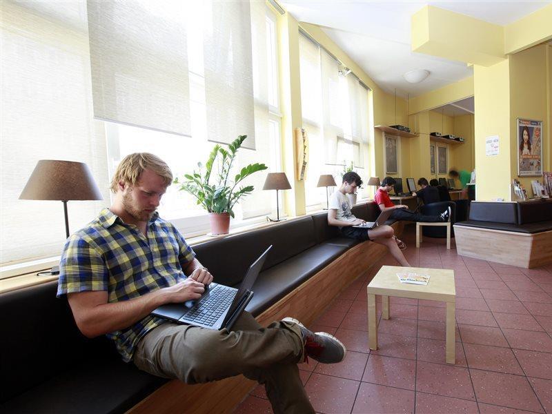 A&o Hackerbruecke